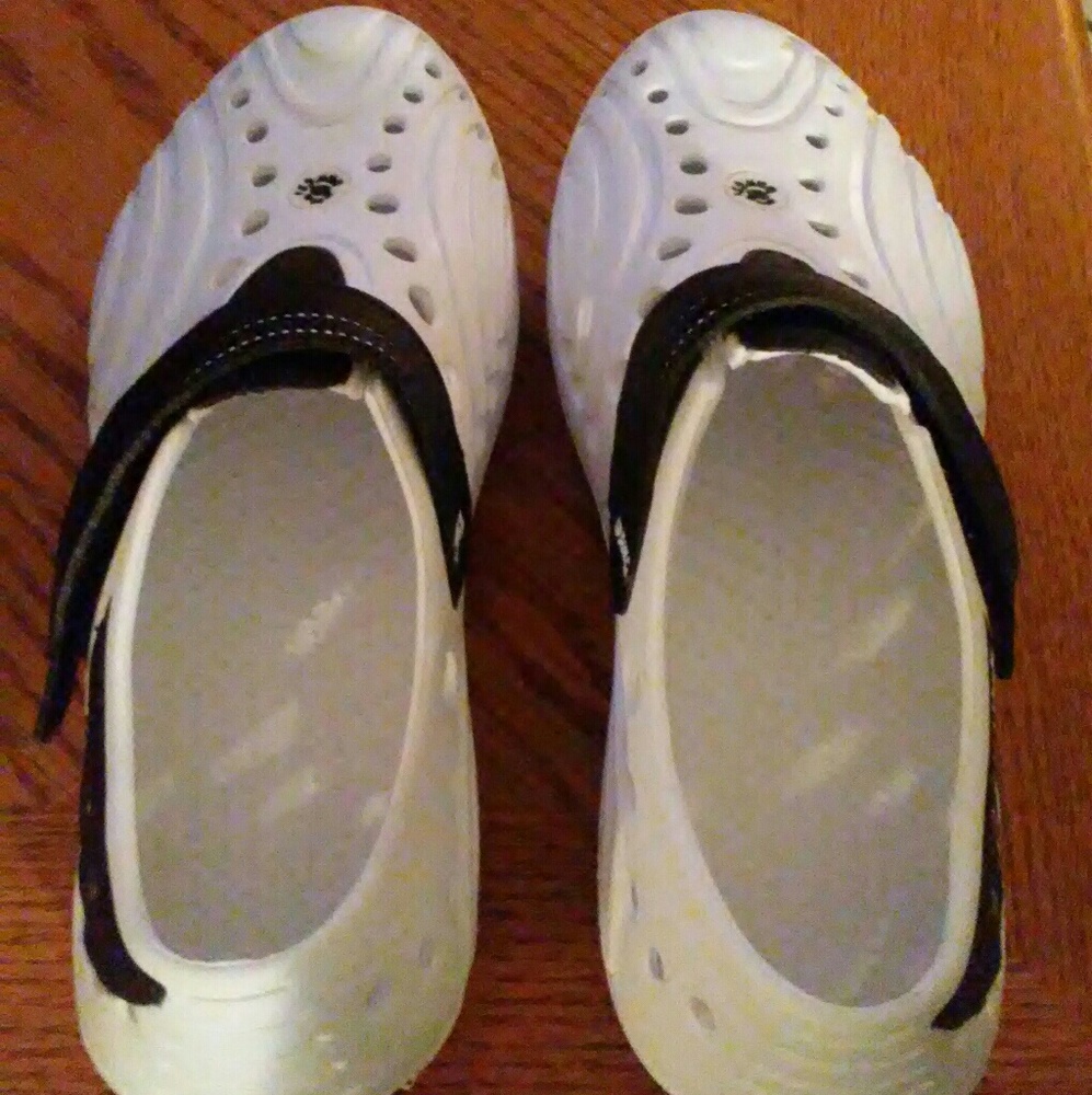 Dawgs women's golf shoes